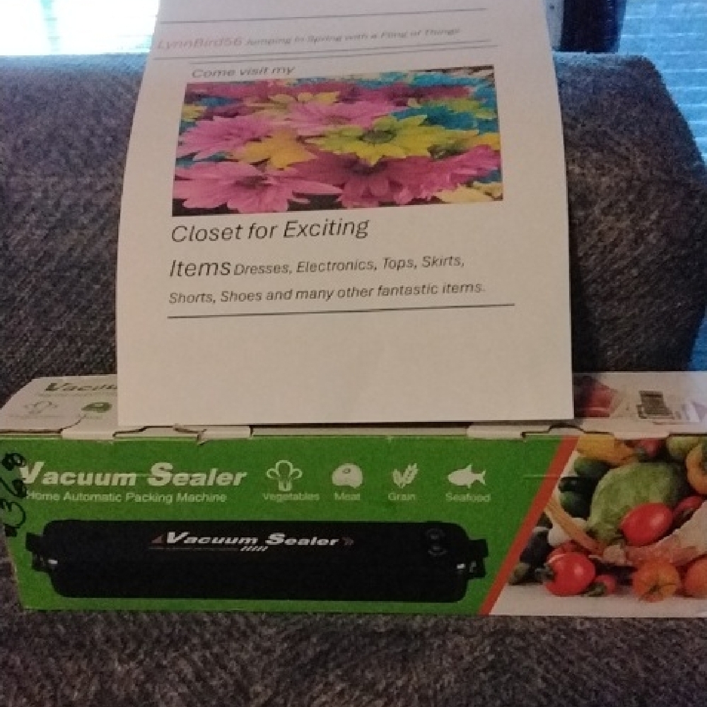 Vacuum Sealer with Green and Black Design